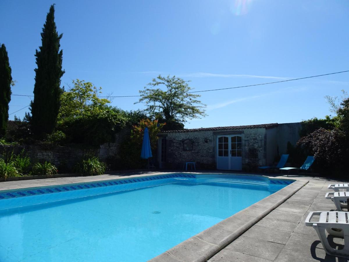 Vila Les Coindries Faye-la-Vineuse Exteriér fotografie