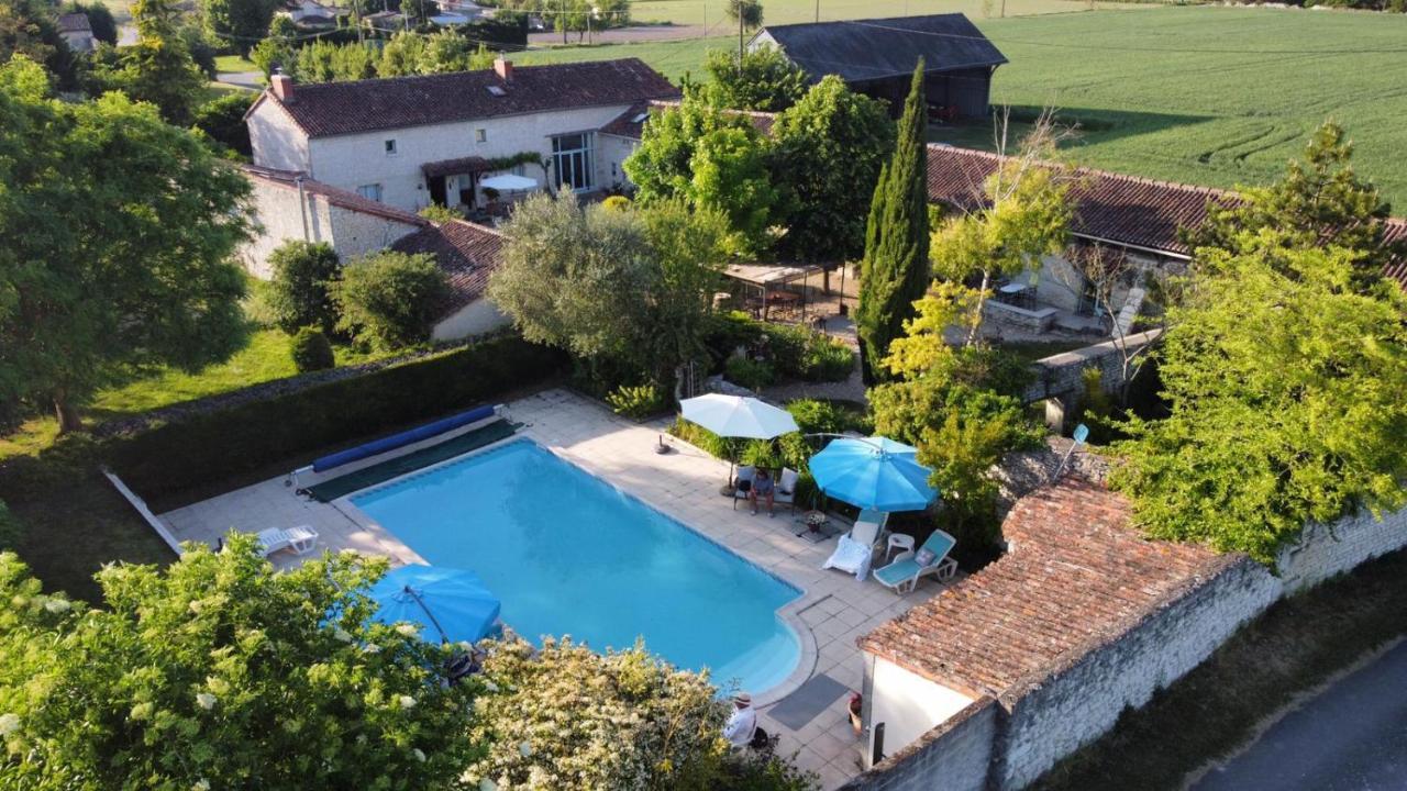 Vila Les Coindries Faye-la-Vineuse Exteriér fotografie