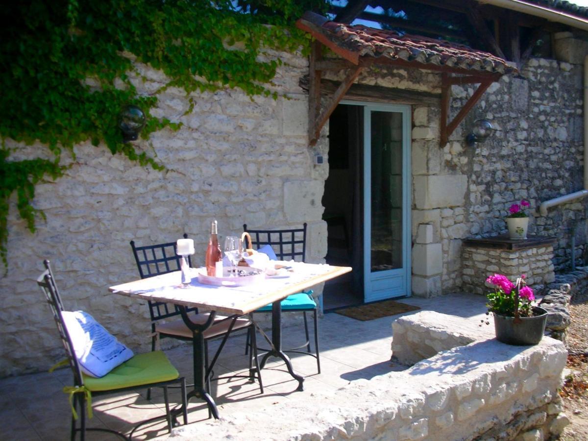 Vila Les Coindries Faye-la-Vineuse Exteriér fotografie